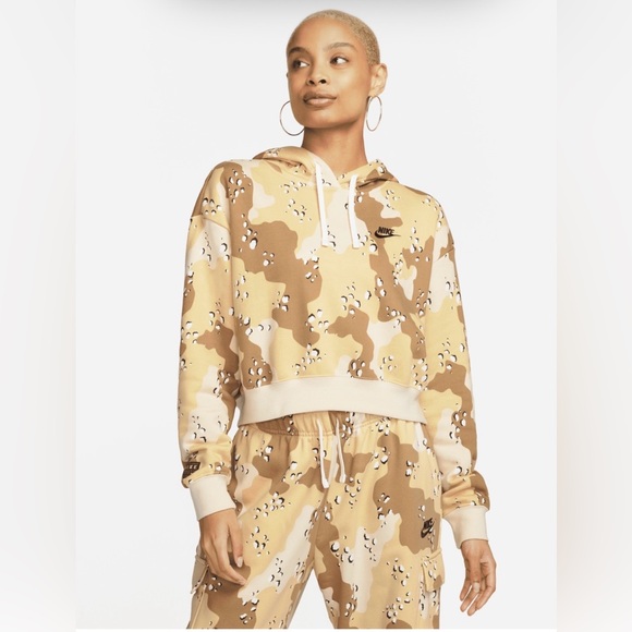 Nike Tops - Nike Chocolate Chip Desert Camo Cropped Hoodie Sweatshirt